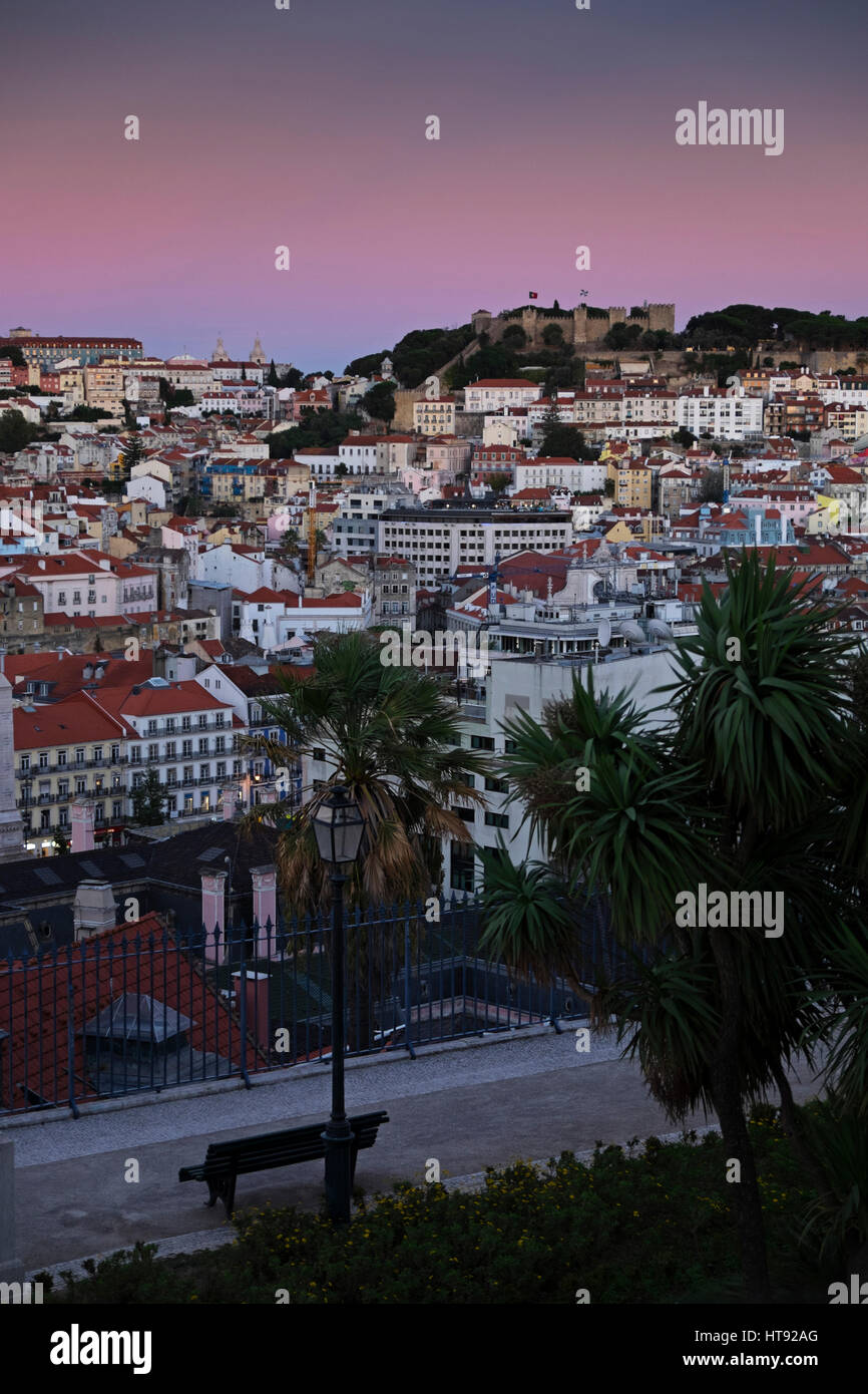 Stadtbild von Lissabon, bei Sonnenuntergang, Portugal Stockfoto