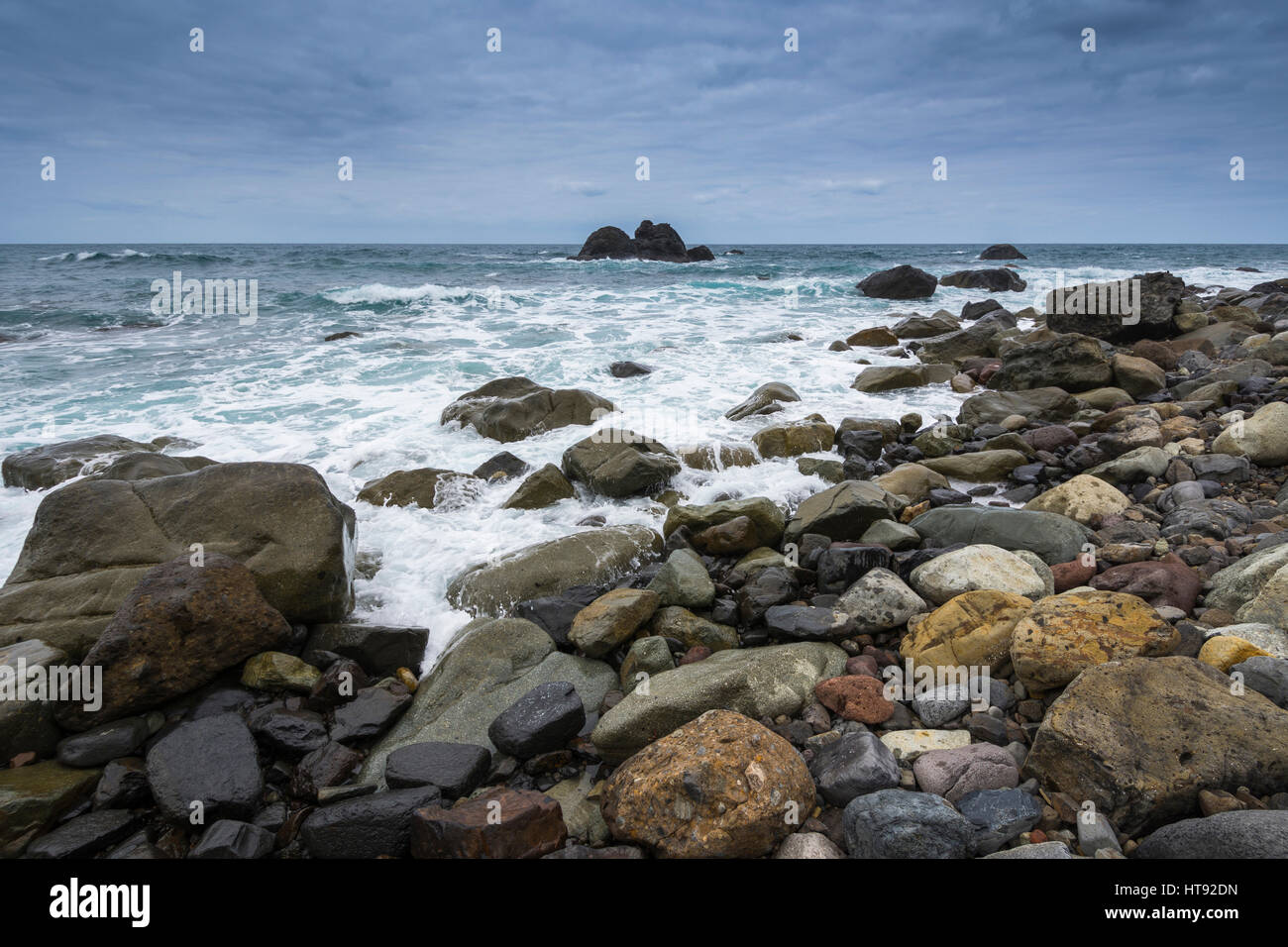 Rock-Strand am Punta de Santiago, Benijo, Teneriffa, Kanarische Inseln, Spanien Stockfoto