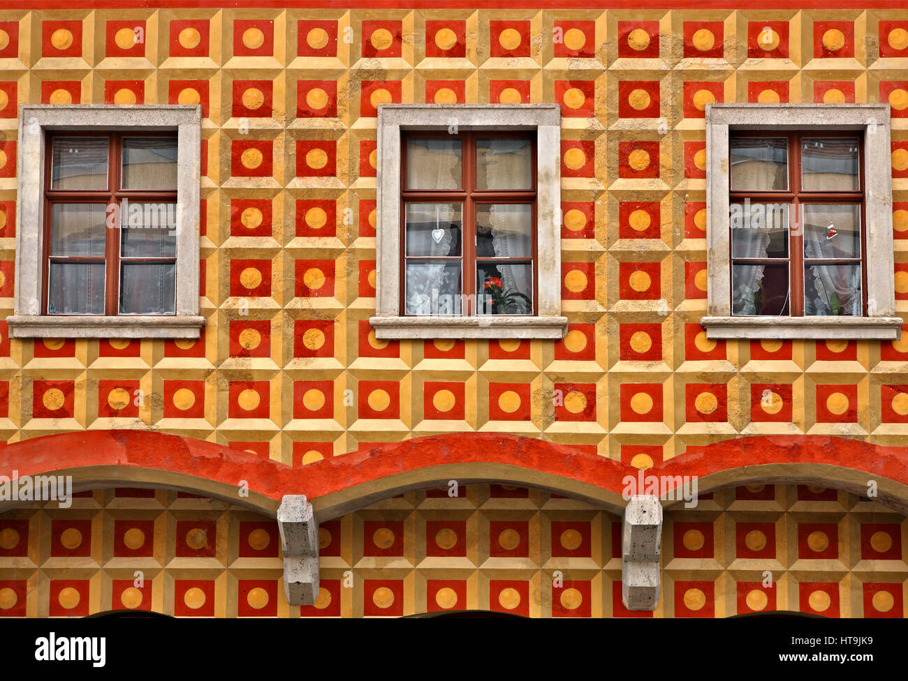 Bunte Fassade in Varhegy ("Castle Hill" oder "Burgviertel"), Buda, Budapest, Ungarn Stockfoto