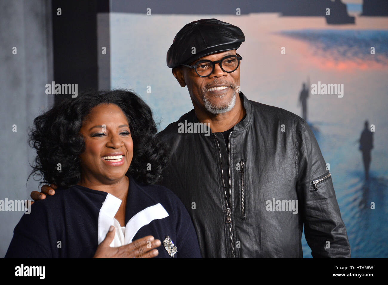 Los Angeles, USA. 8. März 2017. LOS ANGELES, CA. 8. März 2017: Schauspieler Samuel & Frau LaTanya Richardson bei der Premiere für "Kong: Skull Island" bei Dolby Theater, Hollywood. Bildnachweis: Sarah Stewart/Alamy Live-Nachrichten Stockfoto