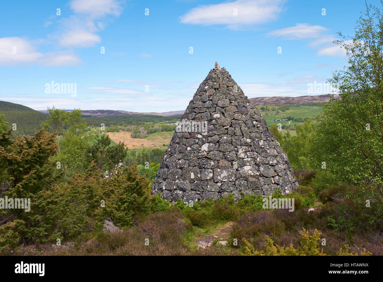 Prinz Leopold Cairn auf Balmoral Castle Estate, Aberdeenshire, North East schottischen Highlands. Stockfoto