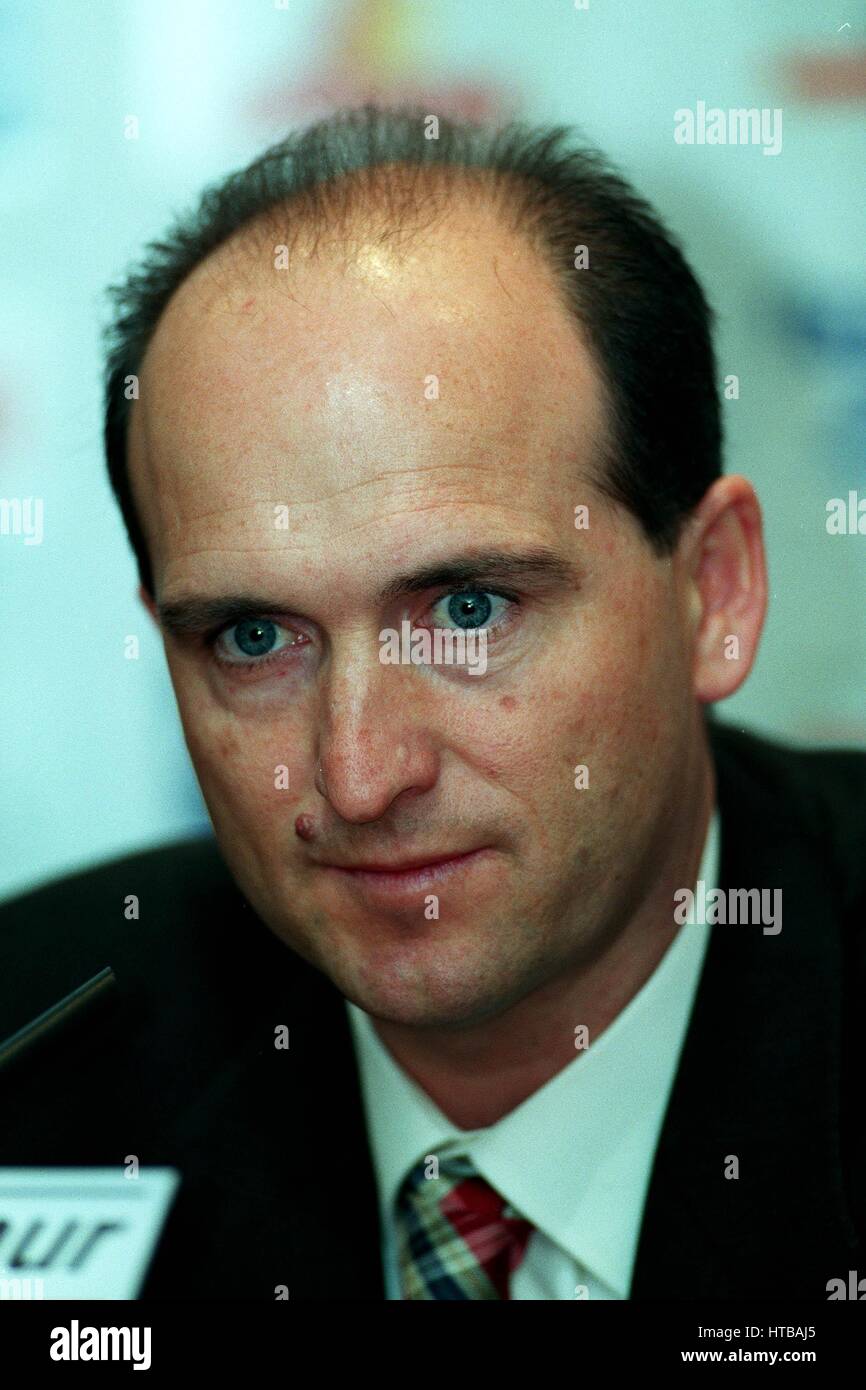 CARLOS S. AGUIAR ATHLETICO MADRID COACH 2. März 1999 Stockfoto