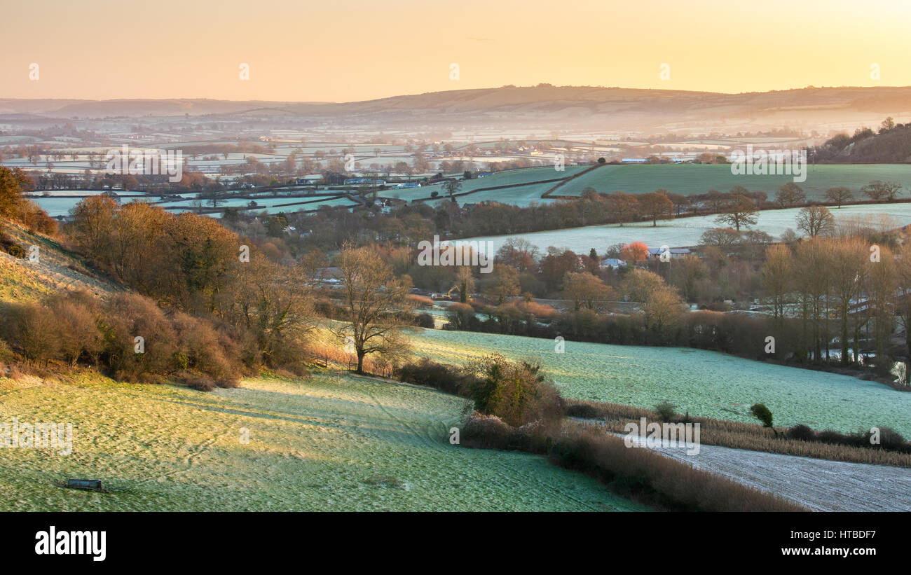 Ein Frostiger Morgen Blackmore Vale von Gales Hügel, nr Buckland Newton, Dorset, England, UK Stockfoto