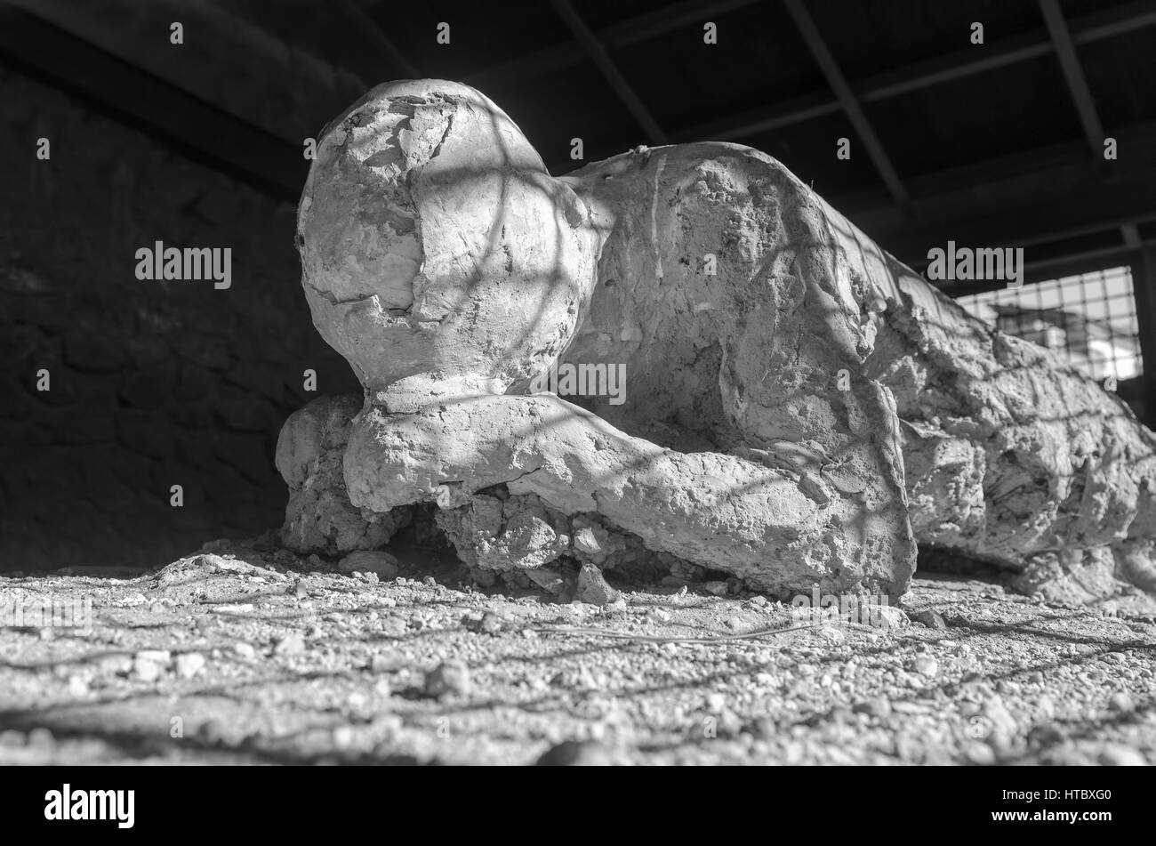 Ein Opfer in Pompeji der Eruption des Vesuv in der ...