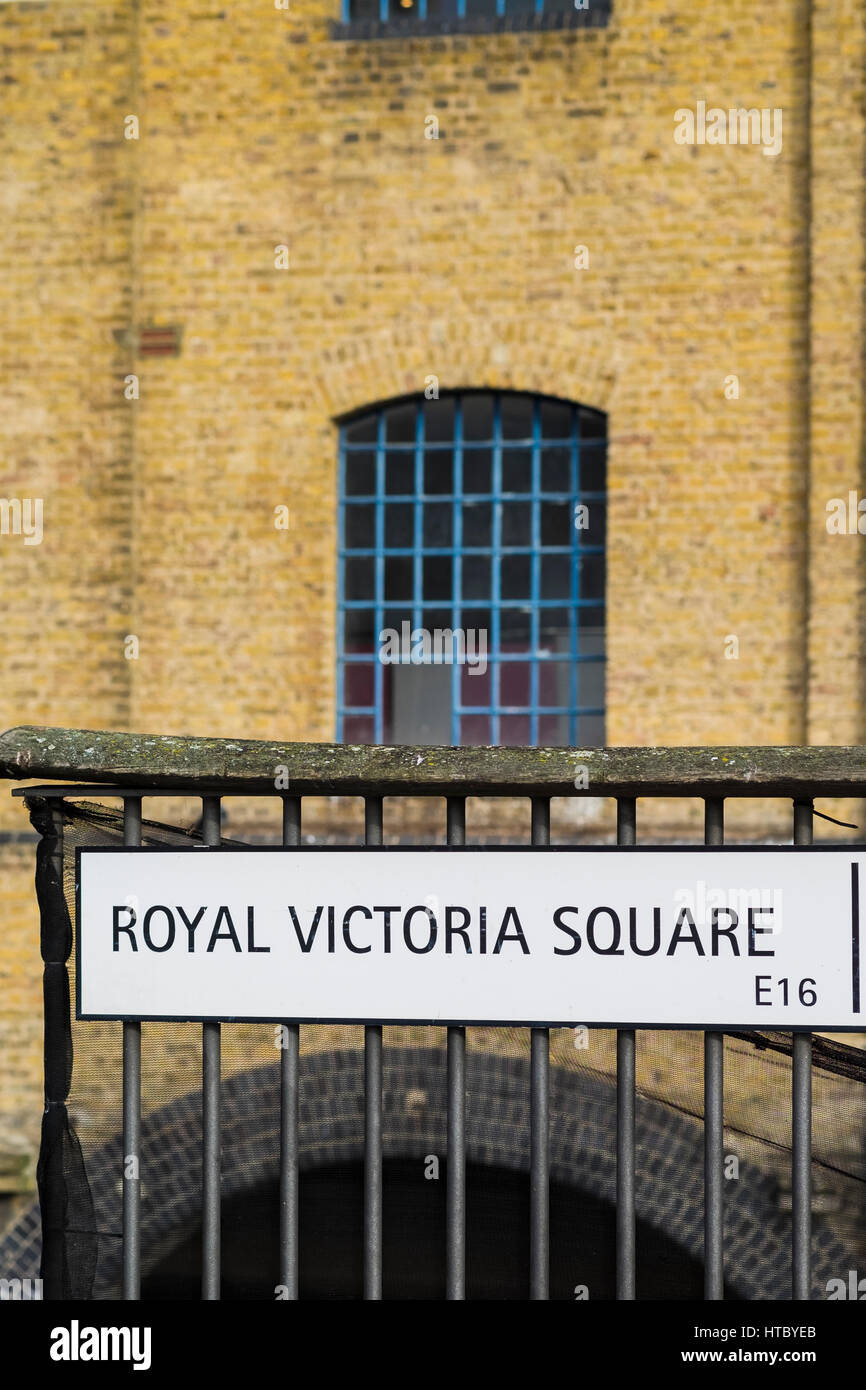 Royal Victoria Square Straße Namen, Royal Docks, London, England, Vereinigtes Königreich Stockfoto