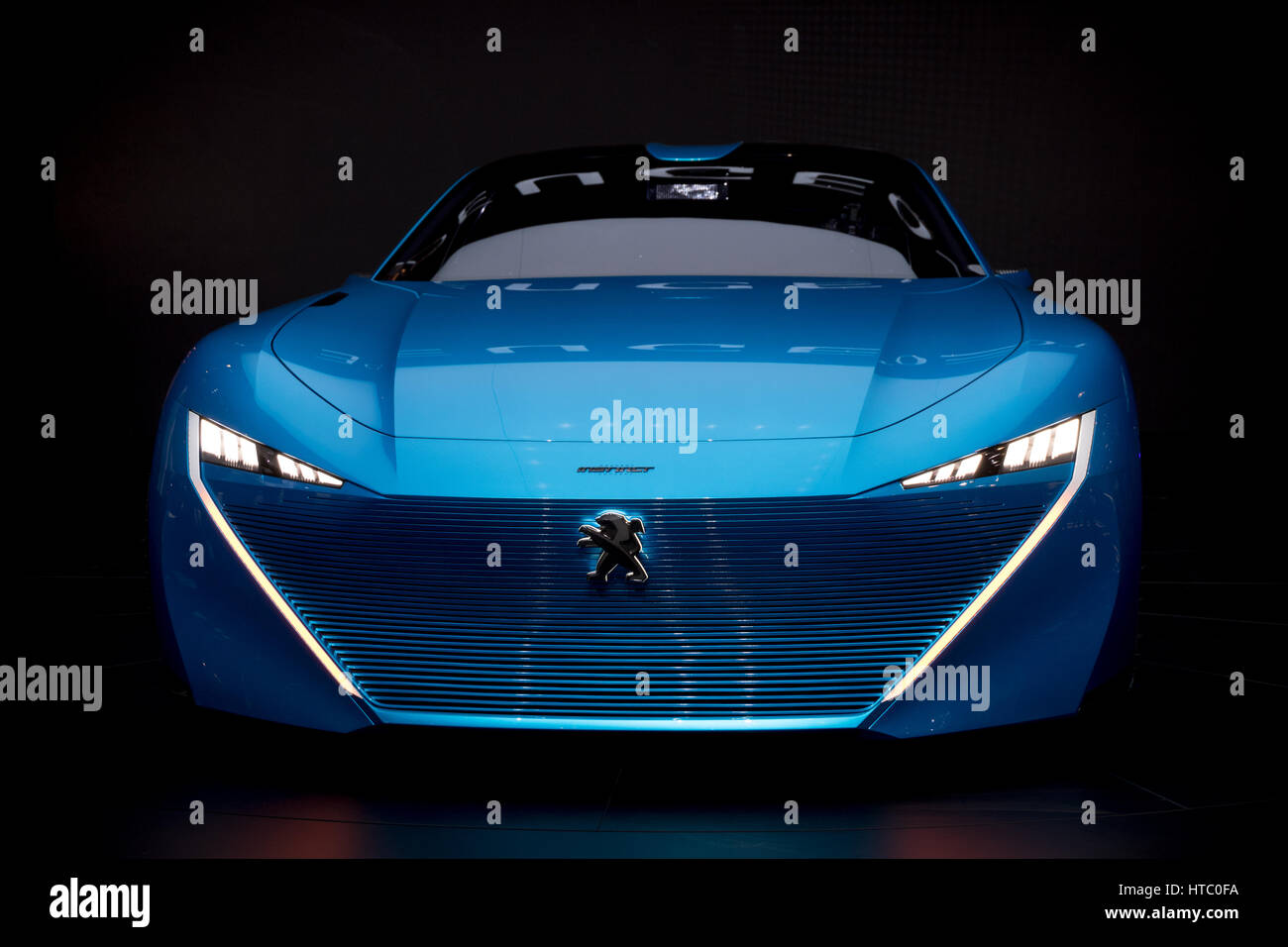 Genf, Schweiz - 8. März 2017: Peugeot Instinkt autonomen Concept Cars auf der 87. Genfer Autosalon vorgestellt. Stockfoto