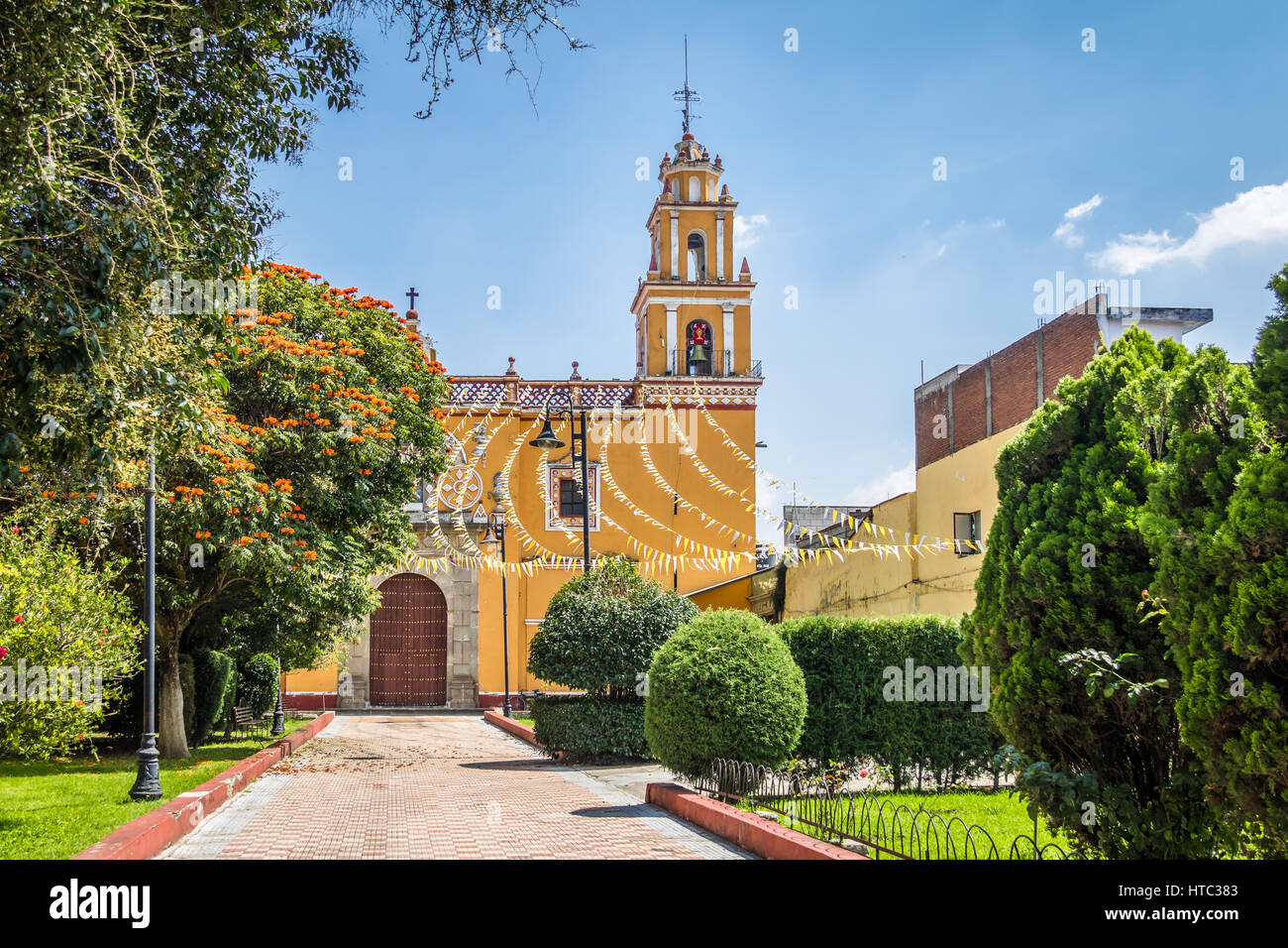 Kirche San Pedro Apostol in Cholula Hauptplatz - Cholula, Puebla, Mexiko Stockfoto