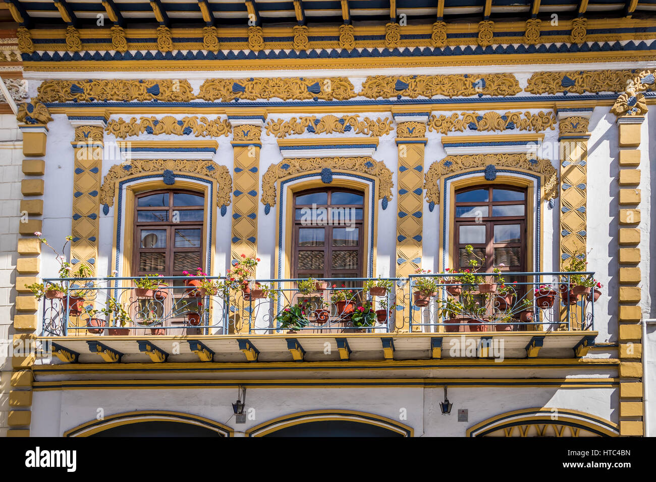 Kolonialen Balkonen in Cuenca - Ecuador Stockfoto