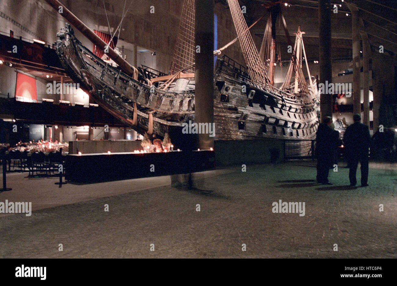 Vasa-Museum in Stockholom mit dem Kriegsschiff aus 1600er, die im Wasser im Zentrum von Stockholm gefunden wurde Stockfoto