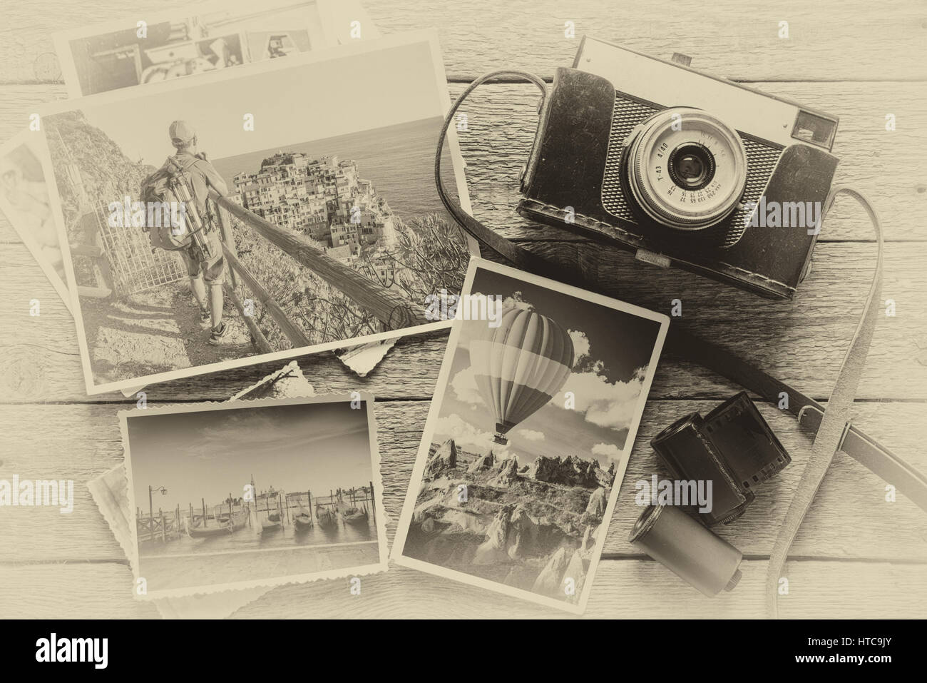 Fotografie-Konzept mit alten Kamera und Fotos Stockfoto