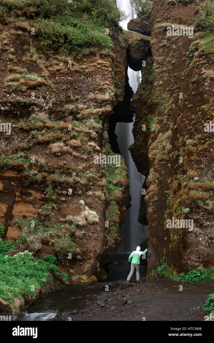 Einzigartige Gljufrabui-Wasserfall in Höhle, Island, Europa. Stockfoto