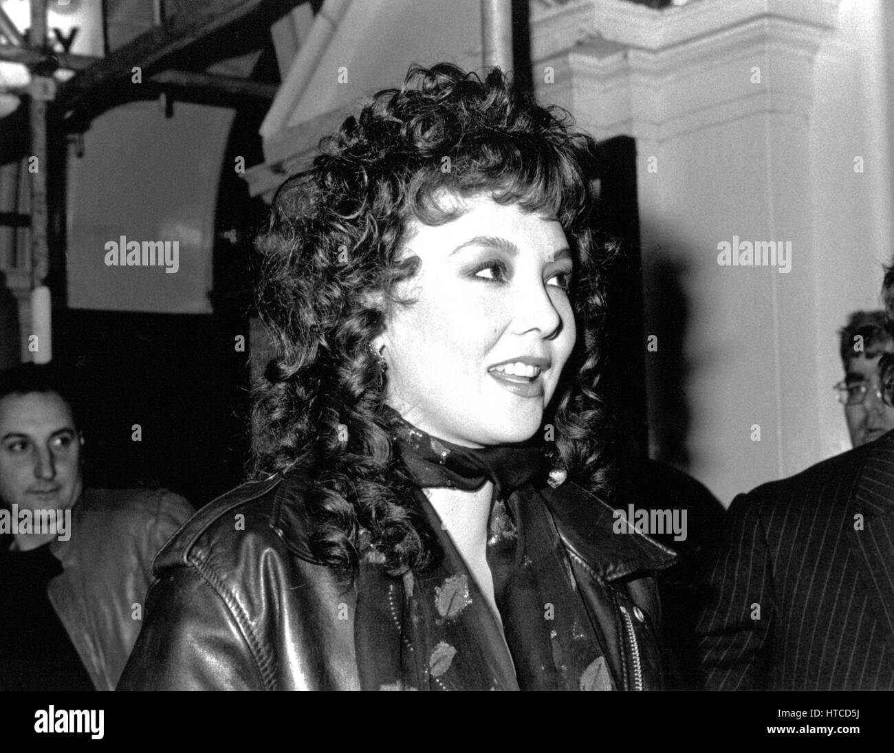 Marie Helvin, US-Model und Fernsehmoderatorin, besucht ein Promi-Event in London, England am 27. Februar 1990. Sie war zuvor an Fotografen David Bailey verheiratet. Stockfoto