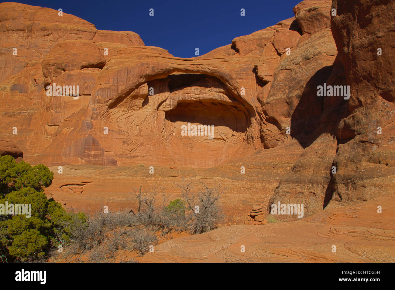 Übersehene Arch, Arches-Nationalpark, UT, USA Stockfoto