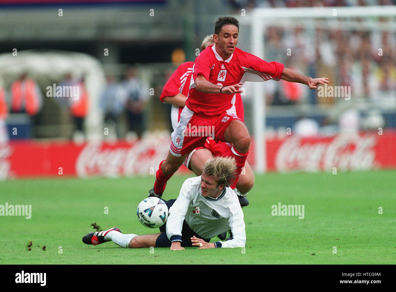 JEAN VANEK & DAVID BECKHAM ENGLAND V Luxemburg 4. September 1999 Stockfoto