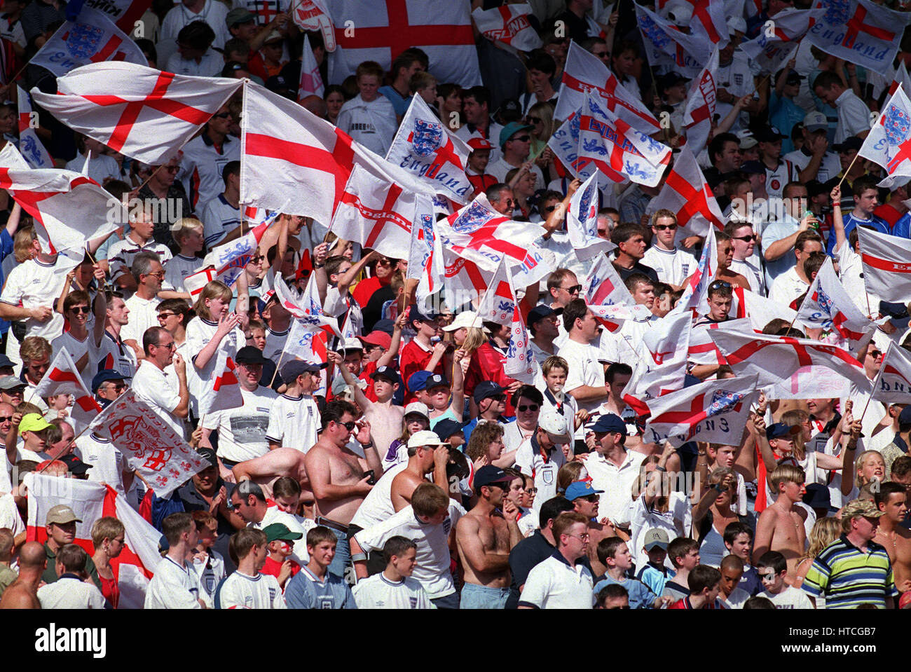 ENGLAND FANS ENGLAND V Luxemburg 4. September 1999 Stockfoto