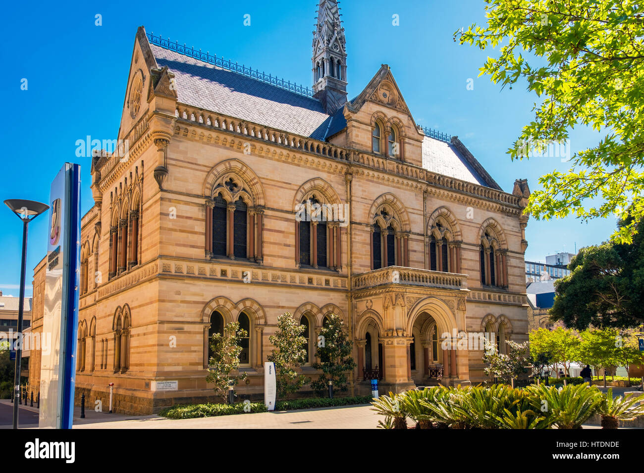 Adelaide, Australien - 11. November 2016: The University of Adelaide – Mitchell Gebäude auf North Terrace in Adelaide CBD an einem Tag Stockfoto