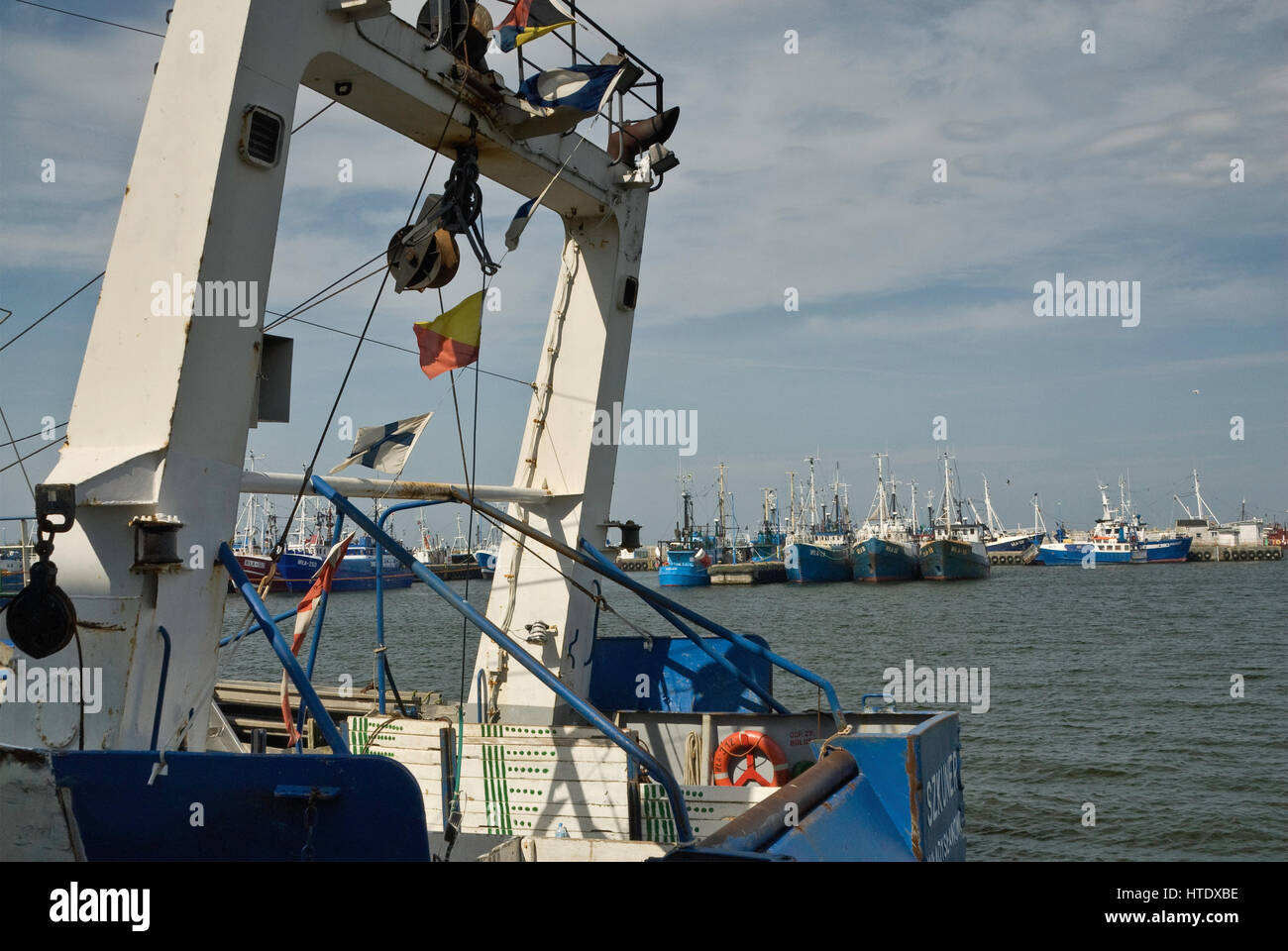 Drum-Seilwinde am Heck der Trawler, Angelboote/Fischerboote im Hafen von Wladyslawowo, Pommern, Polen Stockfoto