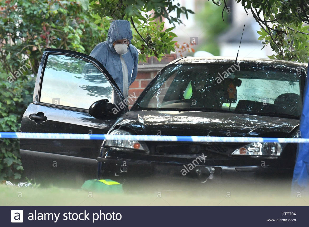 Polizei datiert