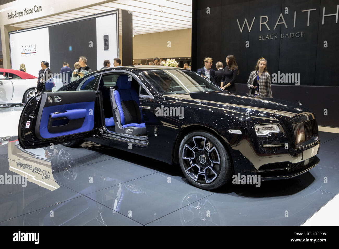 Genf, Schweiz - 8. März 2017: Rolls-Royce Wraith Black Badge Auto auf der  87. Genfer Autosalon vorgestellt Stockfotografie - Alamy