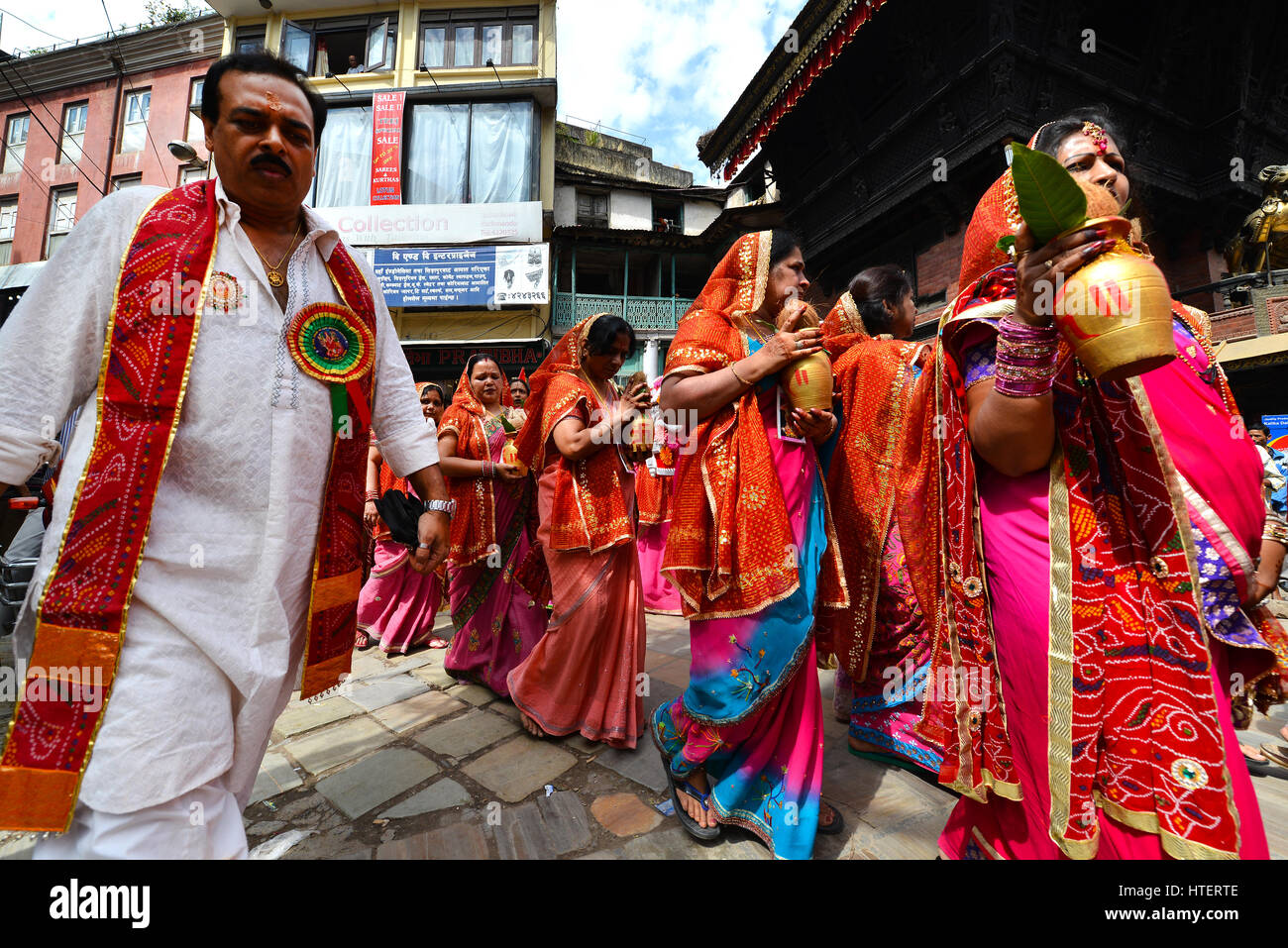 Hindu swastika Fotos und Bildmaterial in hoher Auflösung Alamy