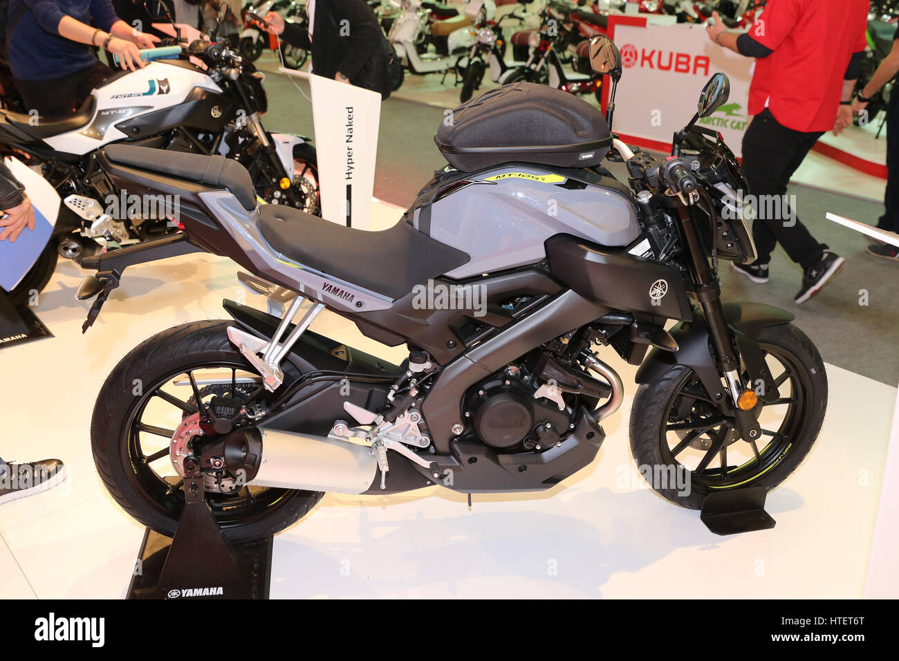 ISTANBUL, Türkei - 25. Februar 2017: Yamaha MT-125 auf dem Display an Motobike Istanbul in Istanbul Exhibition Center Stockfoto