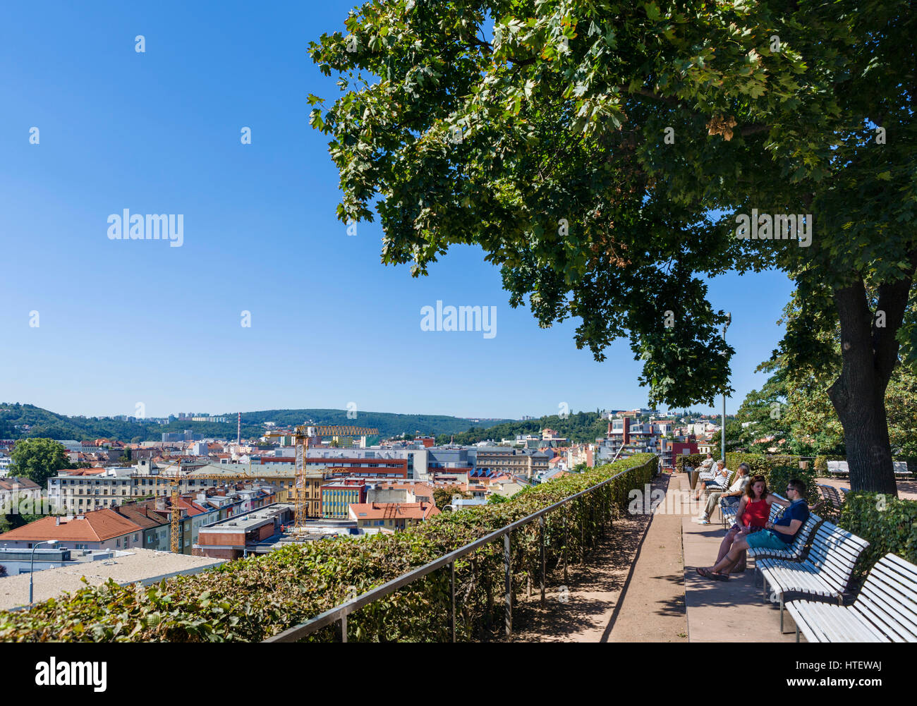 Brno, Tschechische Republik. Blick von den Mauern der Altstadt, Brünn, Mähren, Tschechien Stockfoto