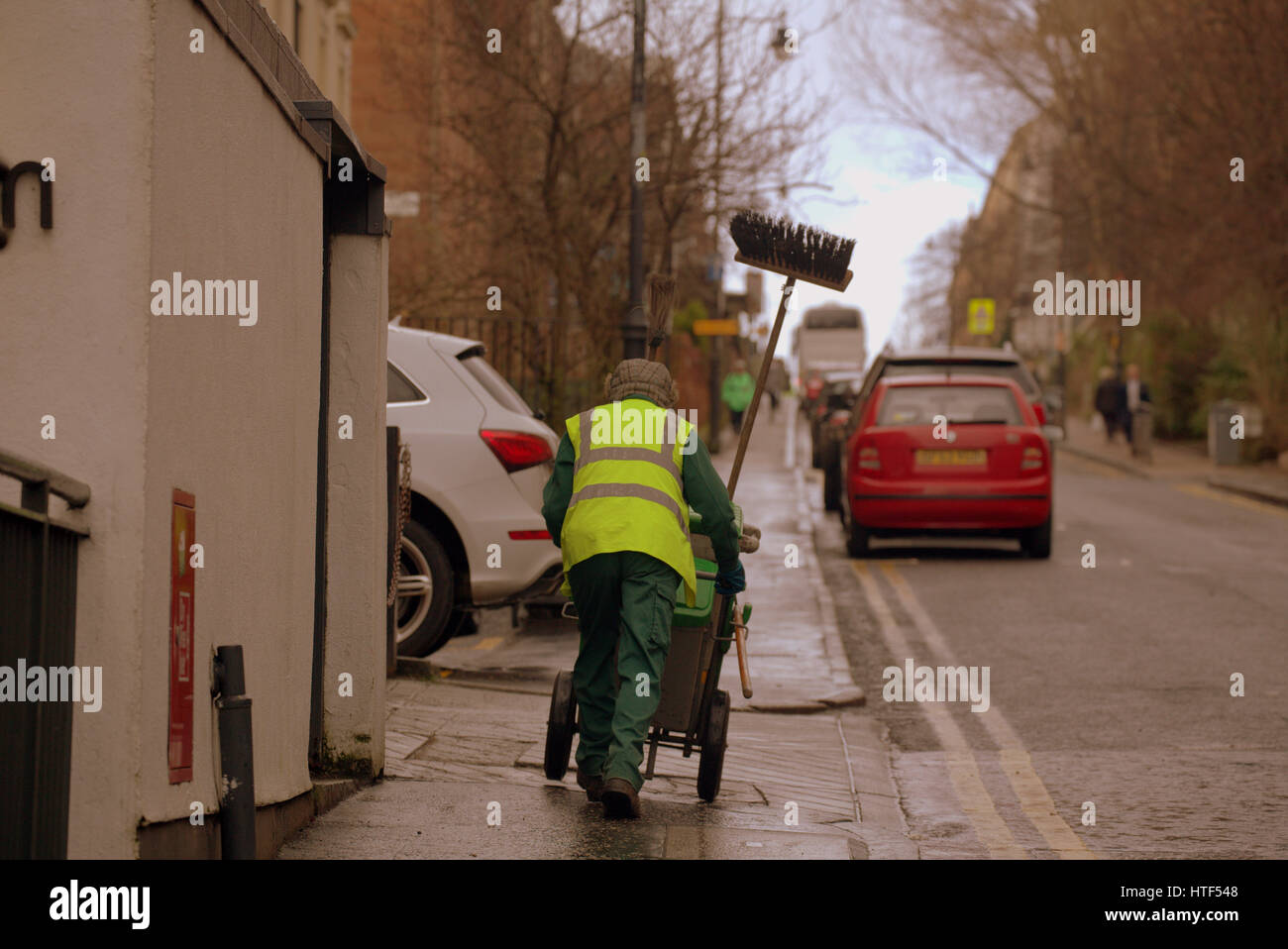 Glasgow City Stadtbild Straßenszene Staubwagen Reiniger Stockfoto
