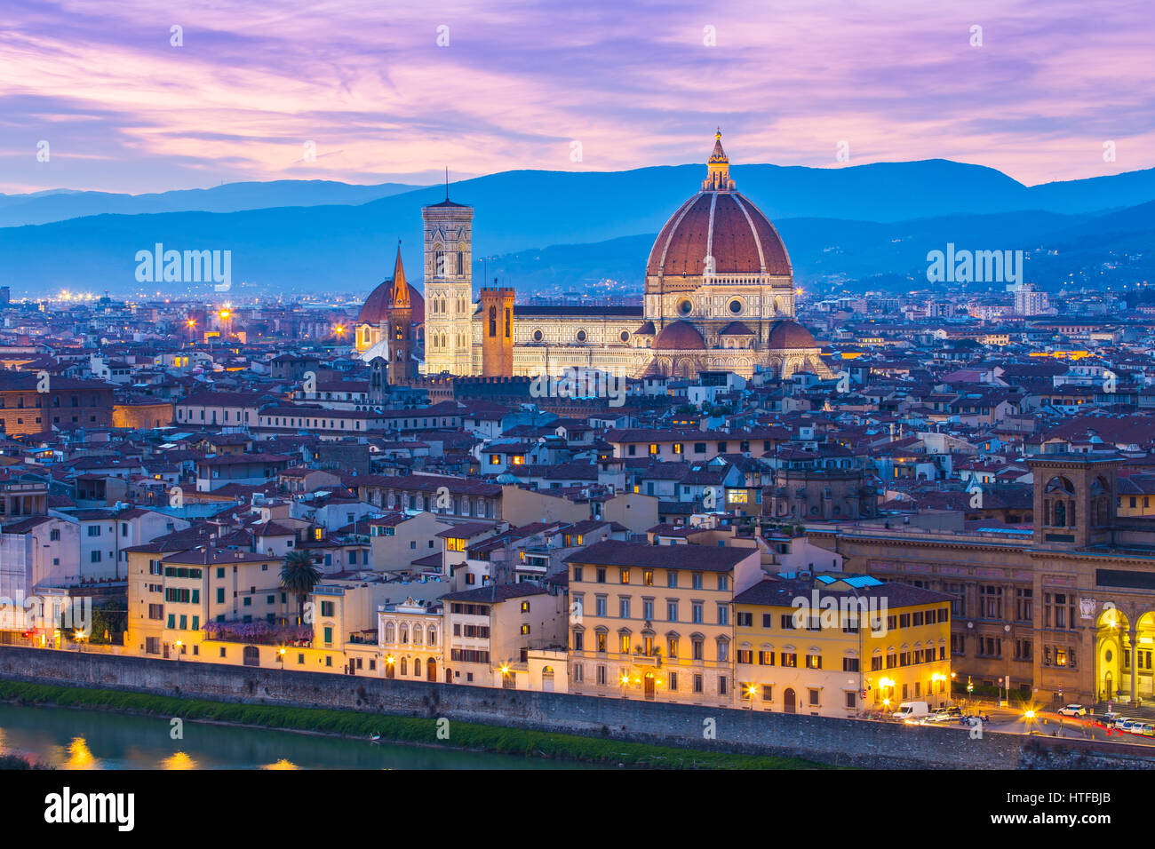 Dämmerung des Duomo Florenz in Florenz, Firenze, Italien. Stockfoto