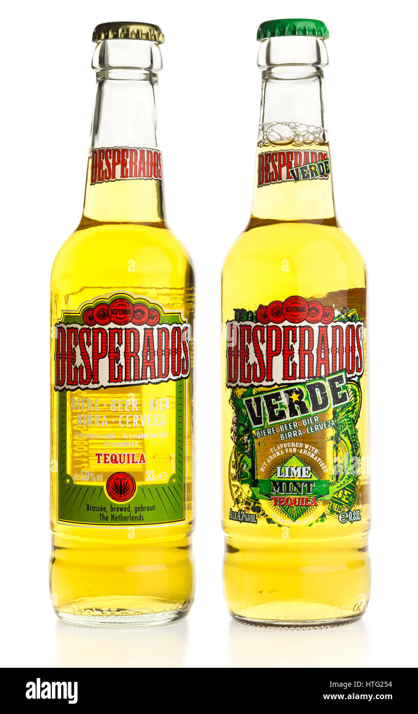 Flasche mexikanische Desperados Tequila und Verde Bier isoliert auf weißem Hintergrund Stockfoto