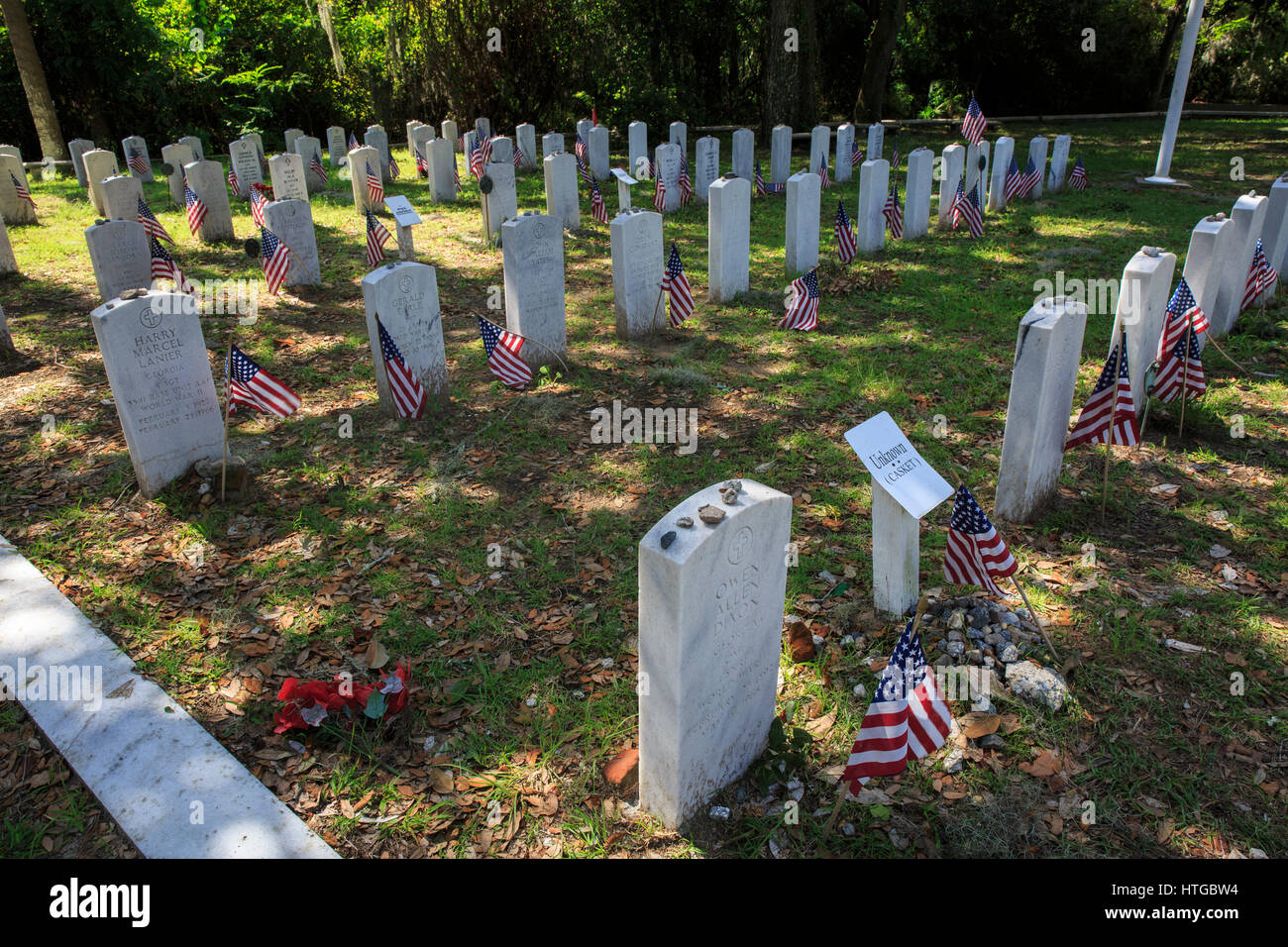 Gräber am Bonaventure Cemetery in der Nähe von Savannah, Georgia. Weltkrieg Soldat Bestattungen. Stockfoto