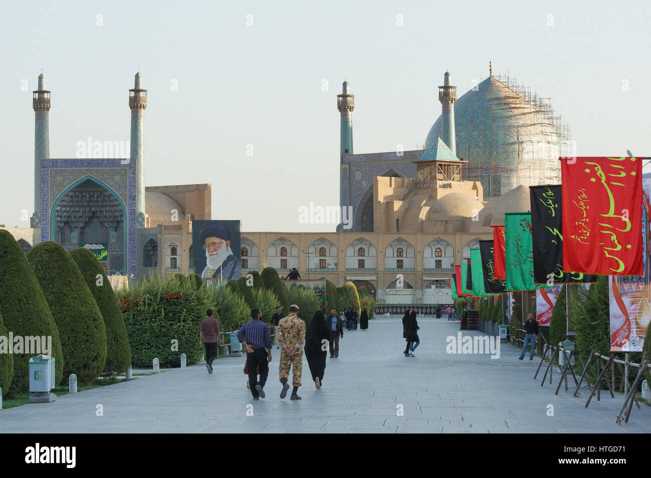 ISFAHAN, IRAN - 11. Oktober 2016: Imam-Moschee auf Meydan-e Imam während Moharram am 11. Oktober 2016 in Isfahan, Iran Stockfoto