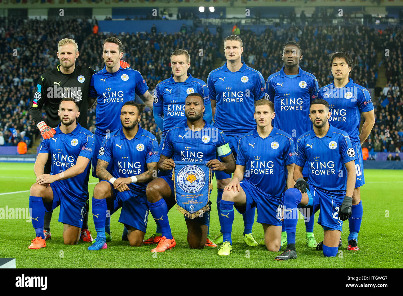 Leicester, UK. 14. März 2017. Leicester City Team Gruppe Line-up Fußball: (oben L-R) Kasper Schmeichel, Christian Fuchs, Jamie Vardy, Robert Huth, Wilfred Ndidi, Shinji Okazaki, Daniel Drinkwater (unten L-R), Danny Simpson, Wes Morgan, Marc Albrighton und Riyad Mahrez von Leicester City in der UEFA Champions League Runde der 16 zwischen Leicester City und Sevilla im King Power Stadium in Leicester, England übereinstimmen. Bildnachweis: AFLO/Alamy Live-Nachrichten Stockfoto