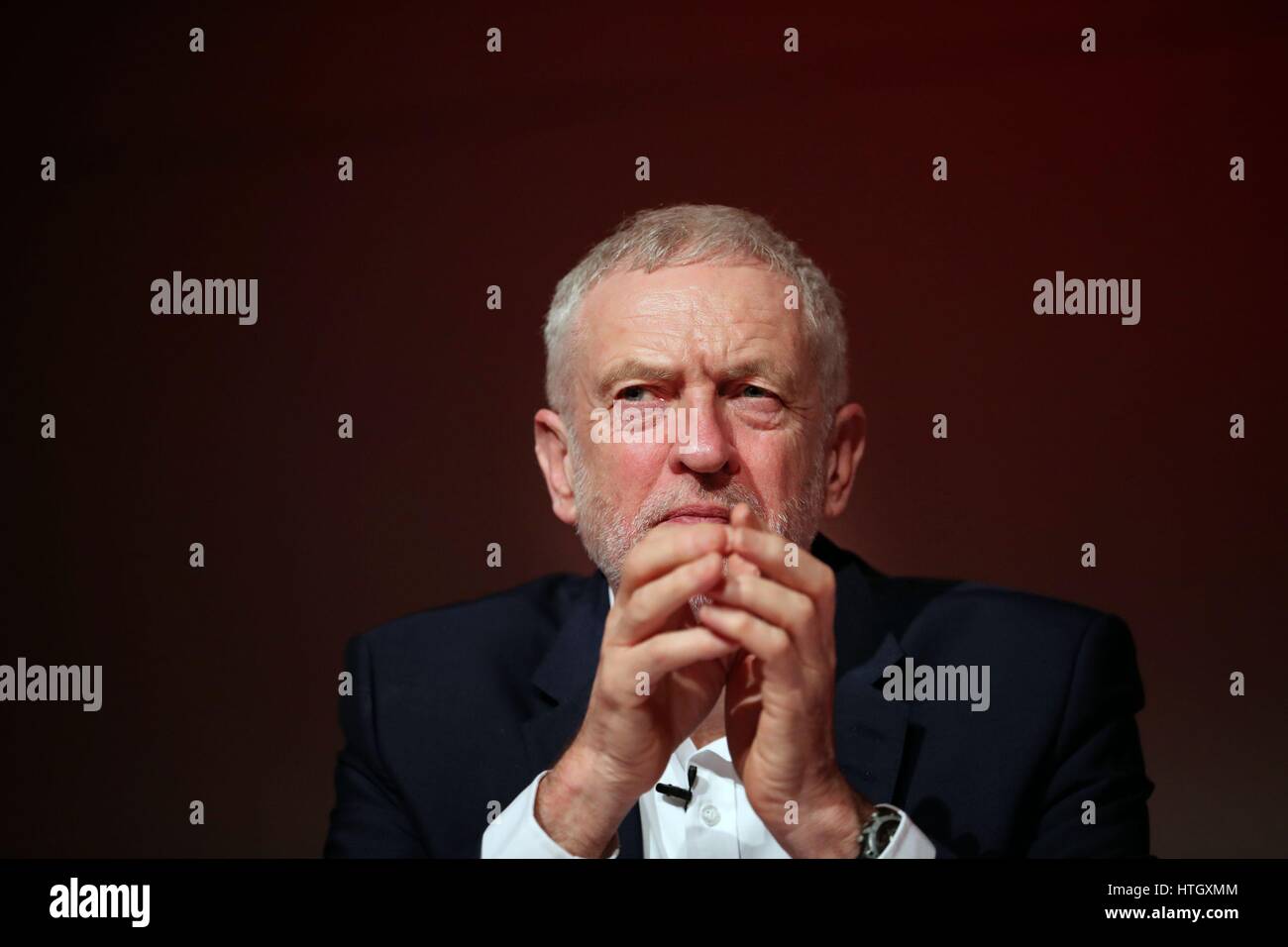 Arbeitsrecht-Parteichef Jeremy Corbyn während wirtschaftliche Arbeitskonferenz im Glasgow Royal Concert Hall. Stockfoto