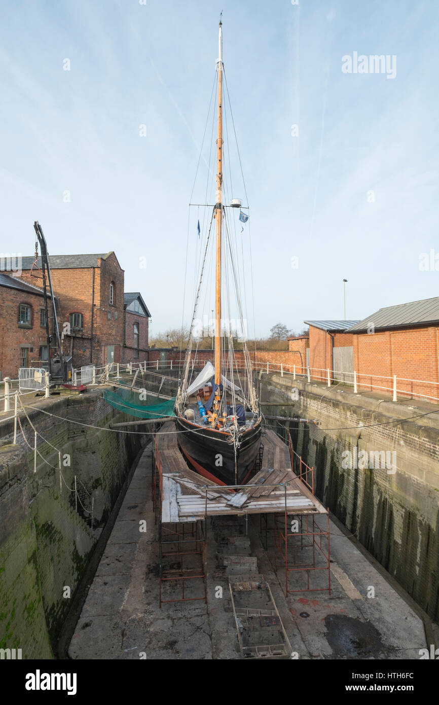 Die wichtigsten Becken von Gloucester Docks in Südengland. Es ist Großbritanniens am Binnenhafen und Teil des Gloucester, Schärfe-Kanal Stockfoto