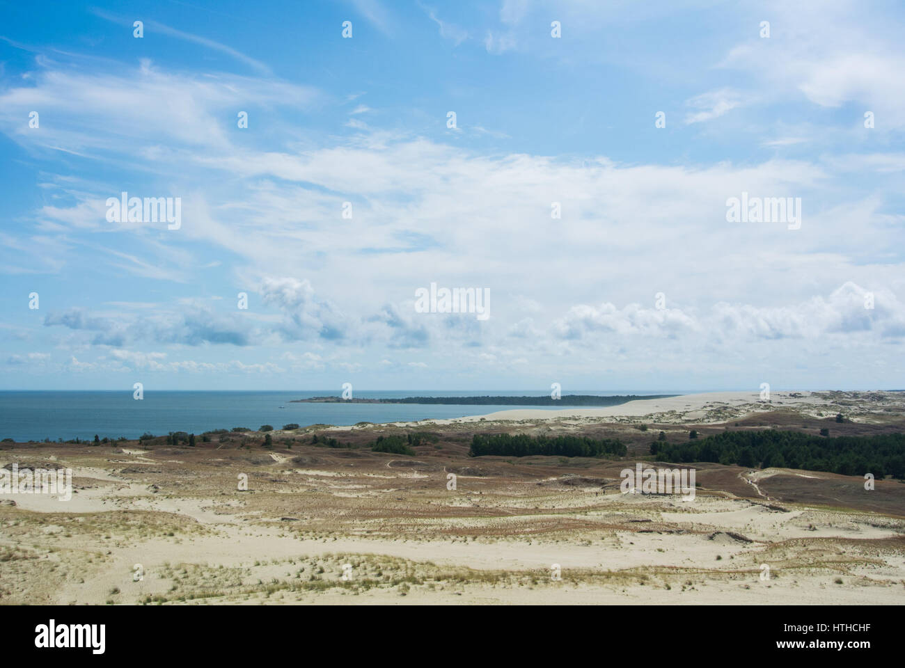 Einen Panoramablick auf die Dünen von Nationalpark Kurische Nehrung und im Kurischen Haff, Litauen, Grenze zu Russland. Stockfoto