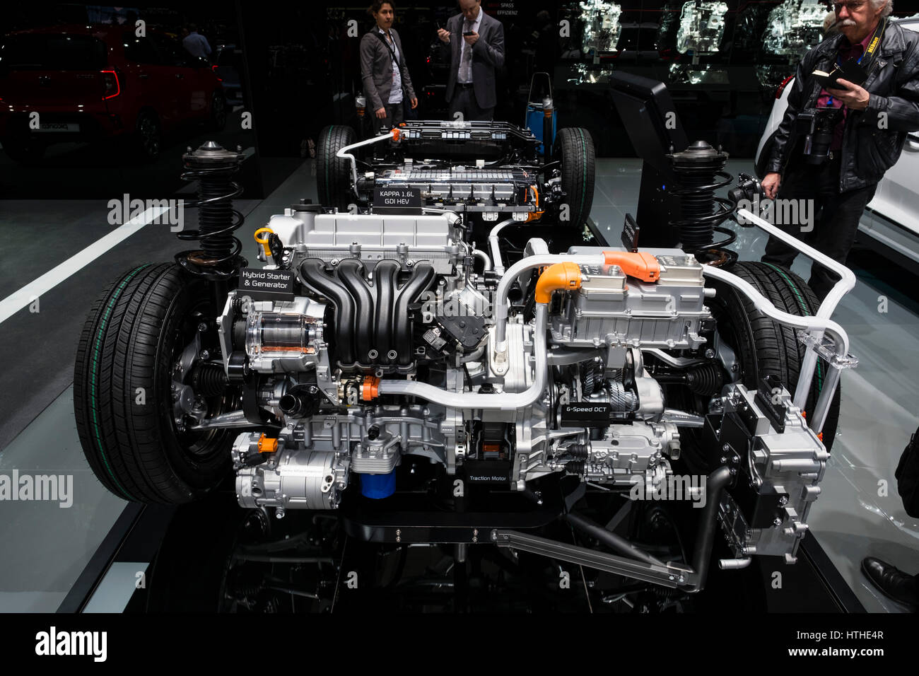Kia-Niro-Plug-in Hybrid-Antriebsstrang in 87. Genfer Automobil-Salons Genf Schweiz 2017 anzeigen Stockfoto