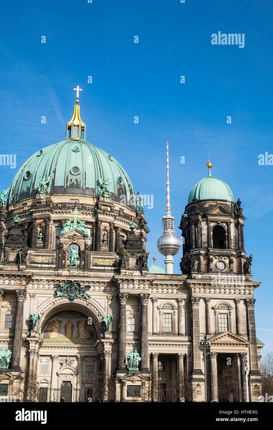 Blick auf Berliner Dom, Berliner Dom im Lustgarten Park an der Museumsinsel in Berlin Mitte, Deutschland Stockfoto