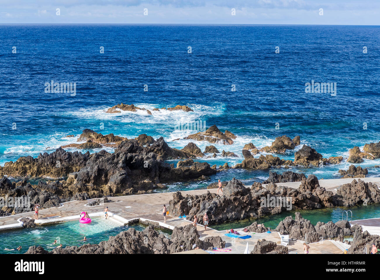 Natürliche Schwimmbäder in Porto Moniz, Norden von Madeira, Portugal. Stockfoto