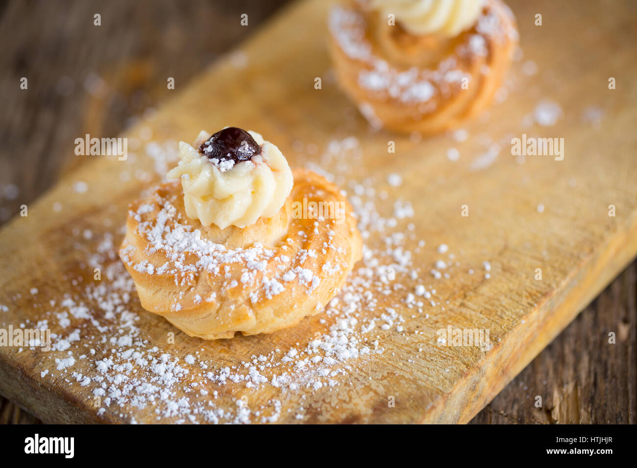 Köstliche hausgemachte Zeppole Gebäck typisch aus südlich von Italien ...
