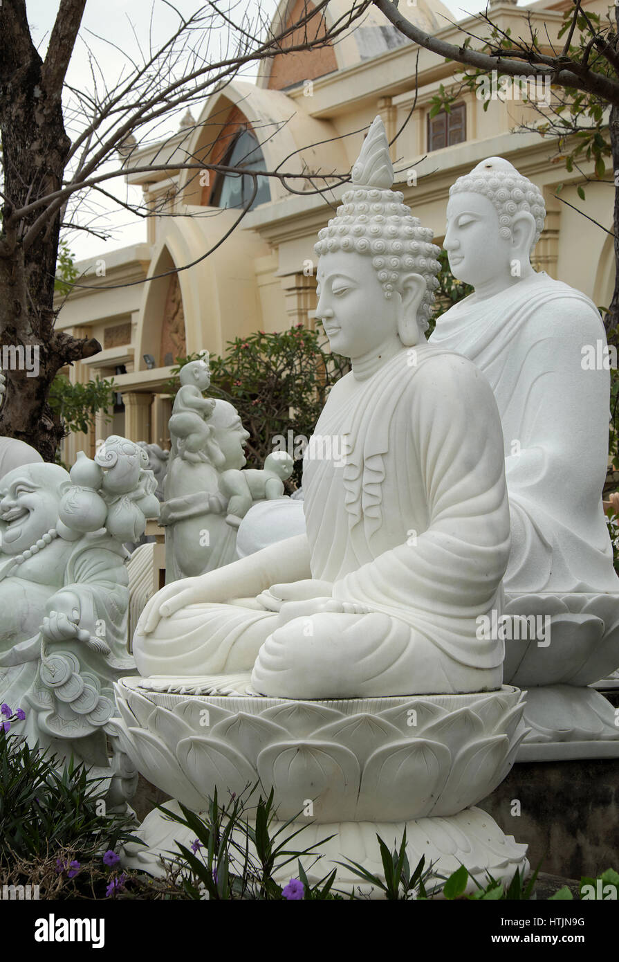 DA NANG, VIETNAM - 18.Februar 2016: Kunst Skulptur an der Ngu Hanh Son, Gruppe von erstaunlichen Form für Feng Shui machen aus Stein, Statue Produkt in White Rock Stockfoto