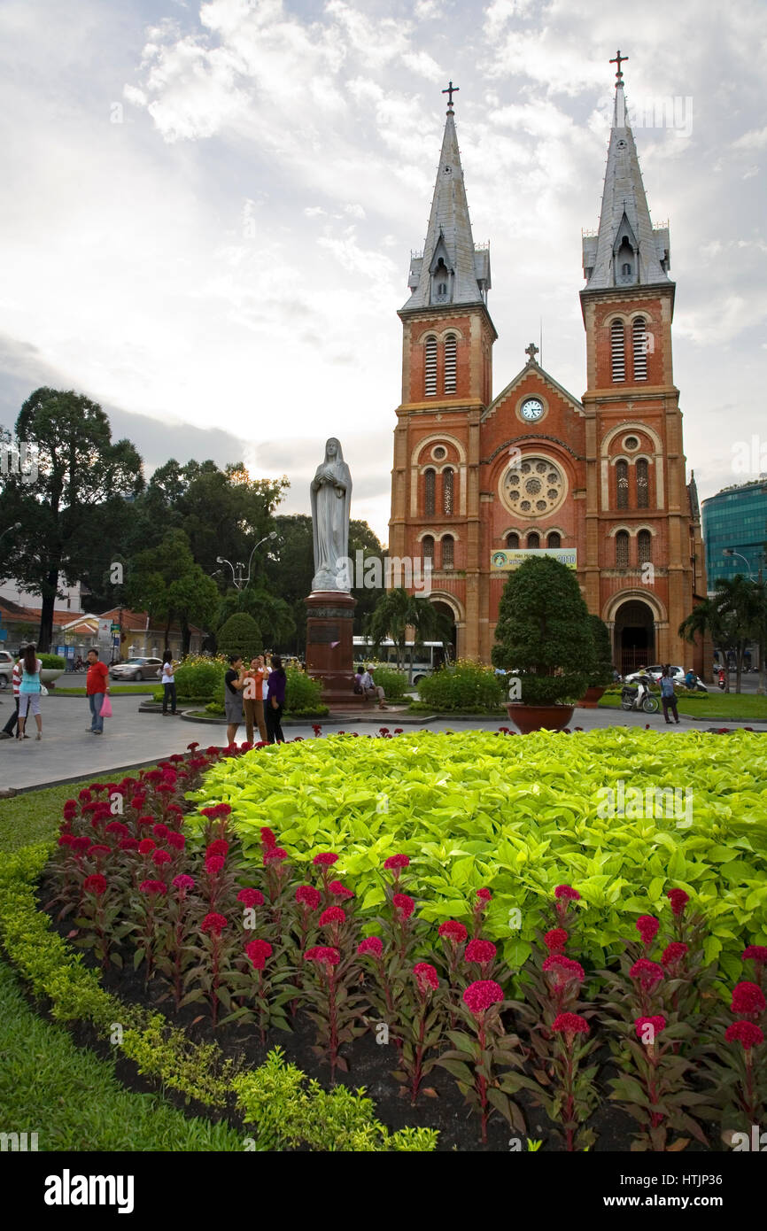 Kathedrale Notre-Dame. Dong Khoi Bezirk. Saigon oder Ho-Chi-Minh-Stadt. Vietnam, Asien. Stockfoto