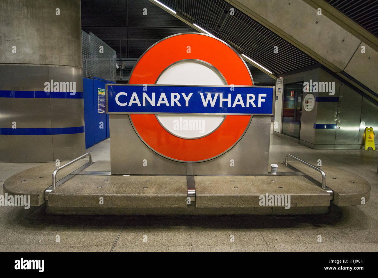 Das neue DLR-Station Canary Wharf. Es ist eine Londoner U-Bahn Station auf der Jubilee Line zwischen Kanada und North Greenwich. Stockfoto