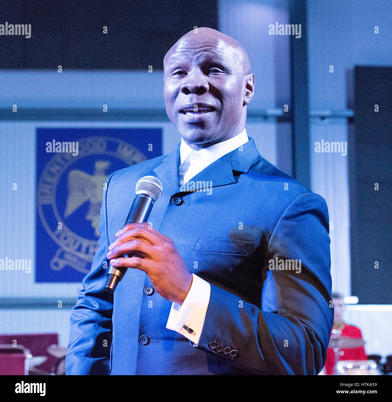 Brentwood, 12. März 2017; Chris Eubank, ehemalige World boxing Champion, bei einem Jugend-Konzert in Brentwood, Essex Credit: Ian Davidson/Alamy Live News Stockfoto