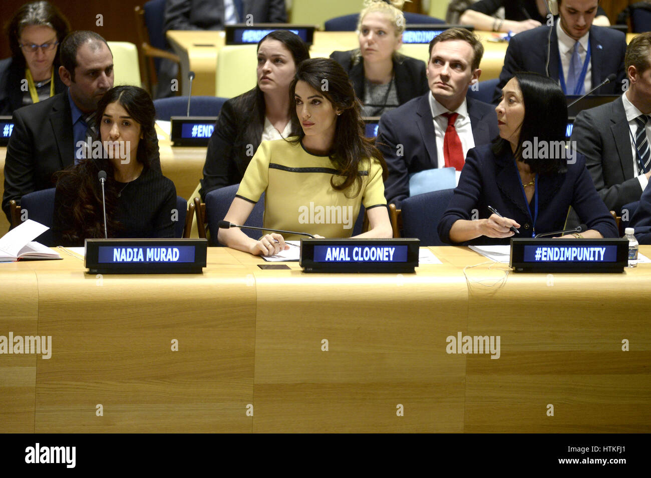 New York City. 9. März 2017. Amal Clooney während der Menschenrechte der Vereinten Nationen treffen namens "der Kampf gegen die Straflosigkeit für Gräueltaten: bringt isch [ISIS] vor Gericht" im UN-Hauptquartier am 9. März 2017 in New York City. | Nutzung weltweit Credit: Dpa/Alamy Live-Nachrichten Stockfoto