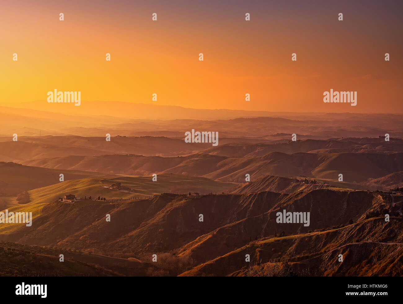 Toskana, Volterra Le Balze ländliche Landschaft bei Sonnenuntergang. Italien, Europa. Stockfoto