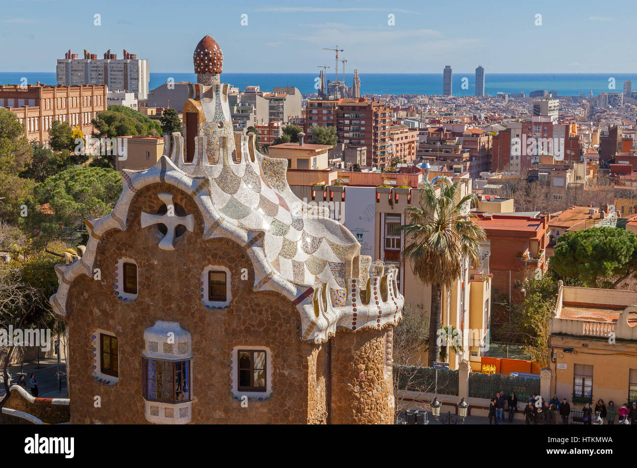 Blick auf Barcelona vom Park Güell, Katalonien, Spanien. Stockfoto