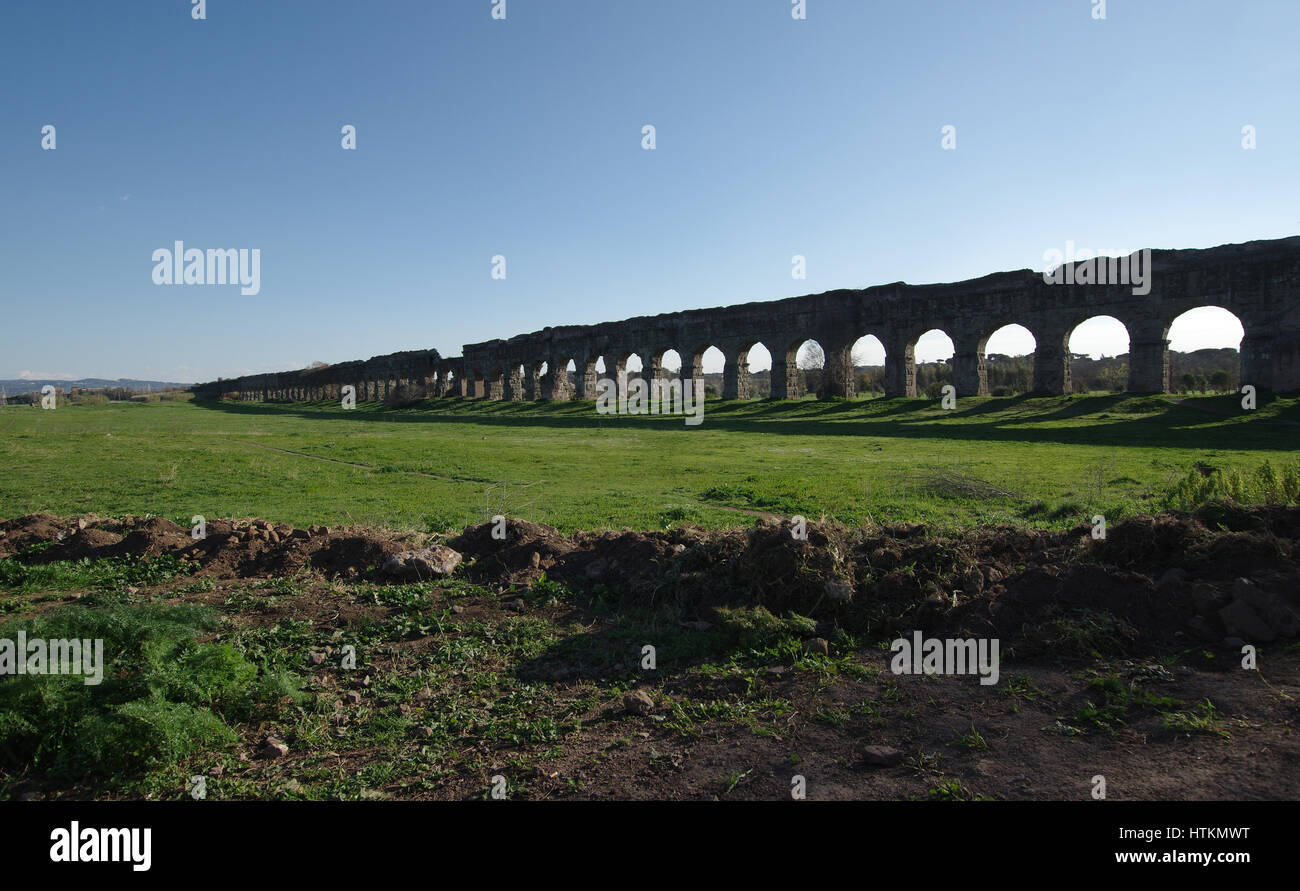 Aqueduct park -Fotos und -Bildmaterial in hoher Auflösung – Alamy