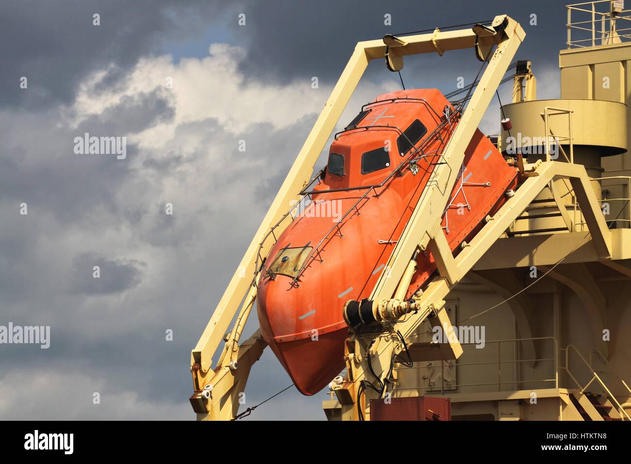 Freifall-Rettungsboot der ein Hochsee-tanker Stockfoto
