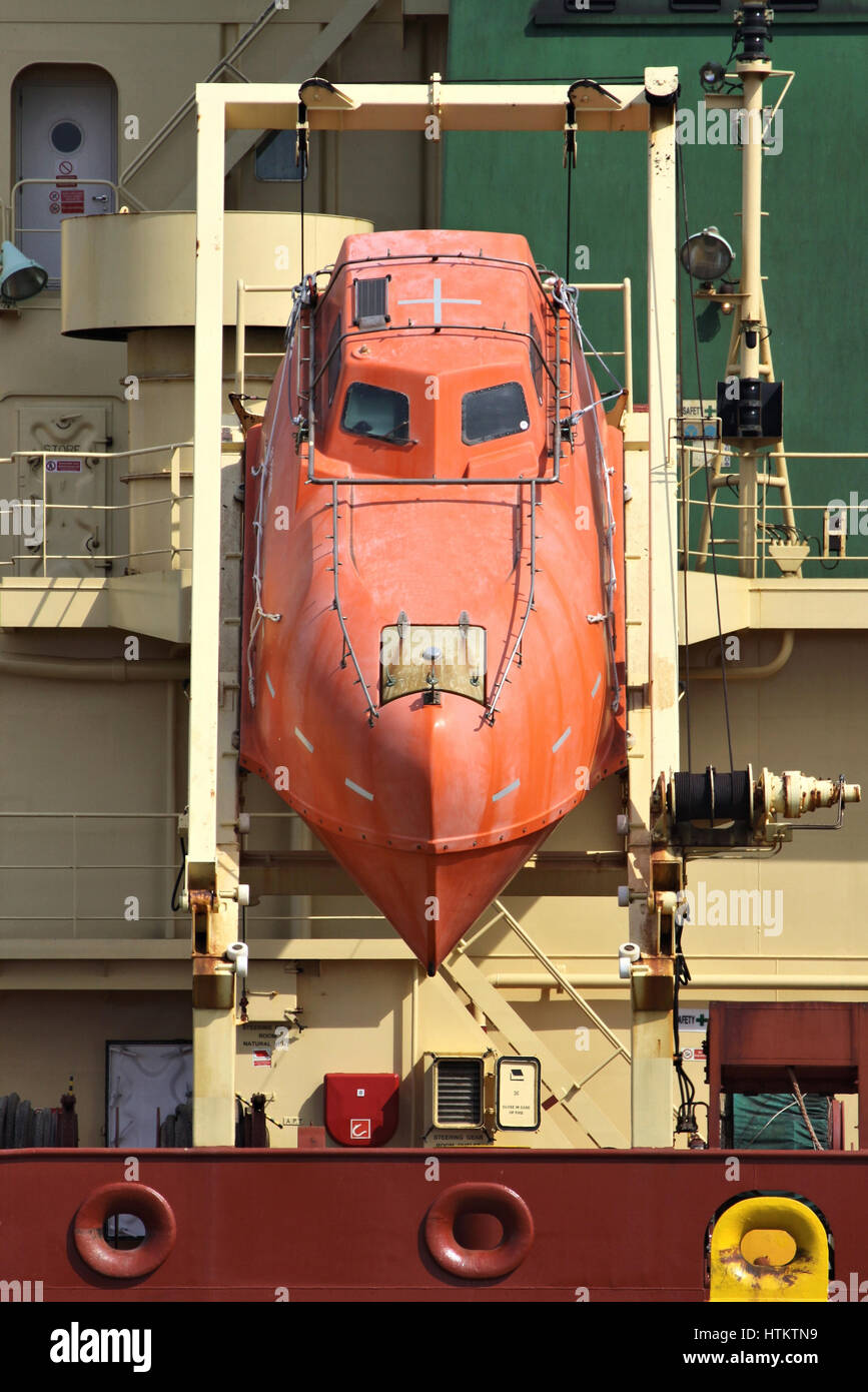 Freifall-Rettungsboot der ein Hochsee-tanker Stockfoto