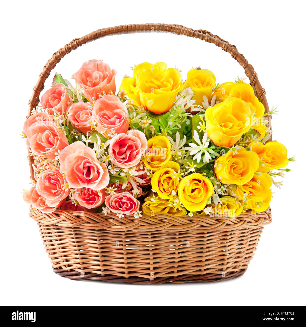 Blumen im Korb zu isolieren, auf weißem Hintergrund Stockfoto